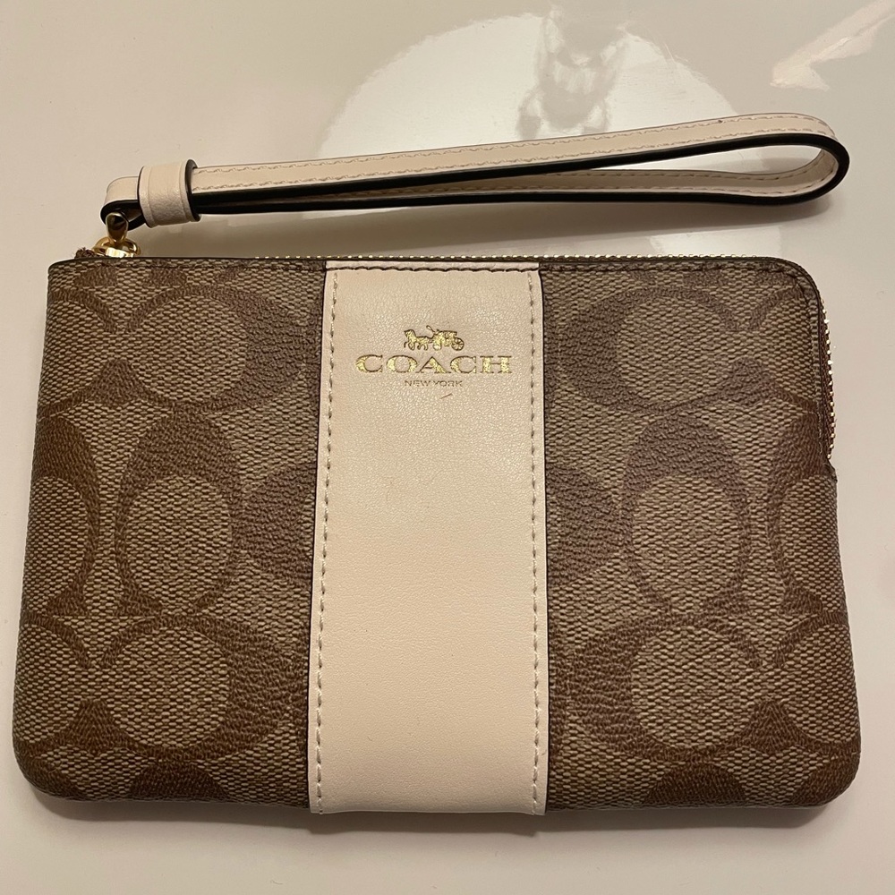 New coach wristlet